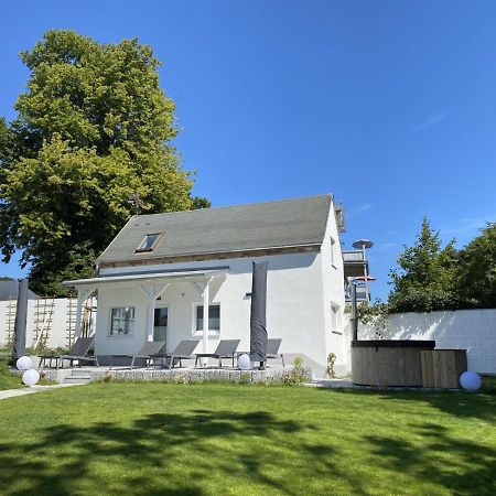 Villa Jenny - Ferienappartement 1 Mit Meerblick Sassnitz Luaran gambar
