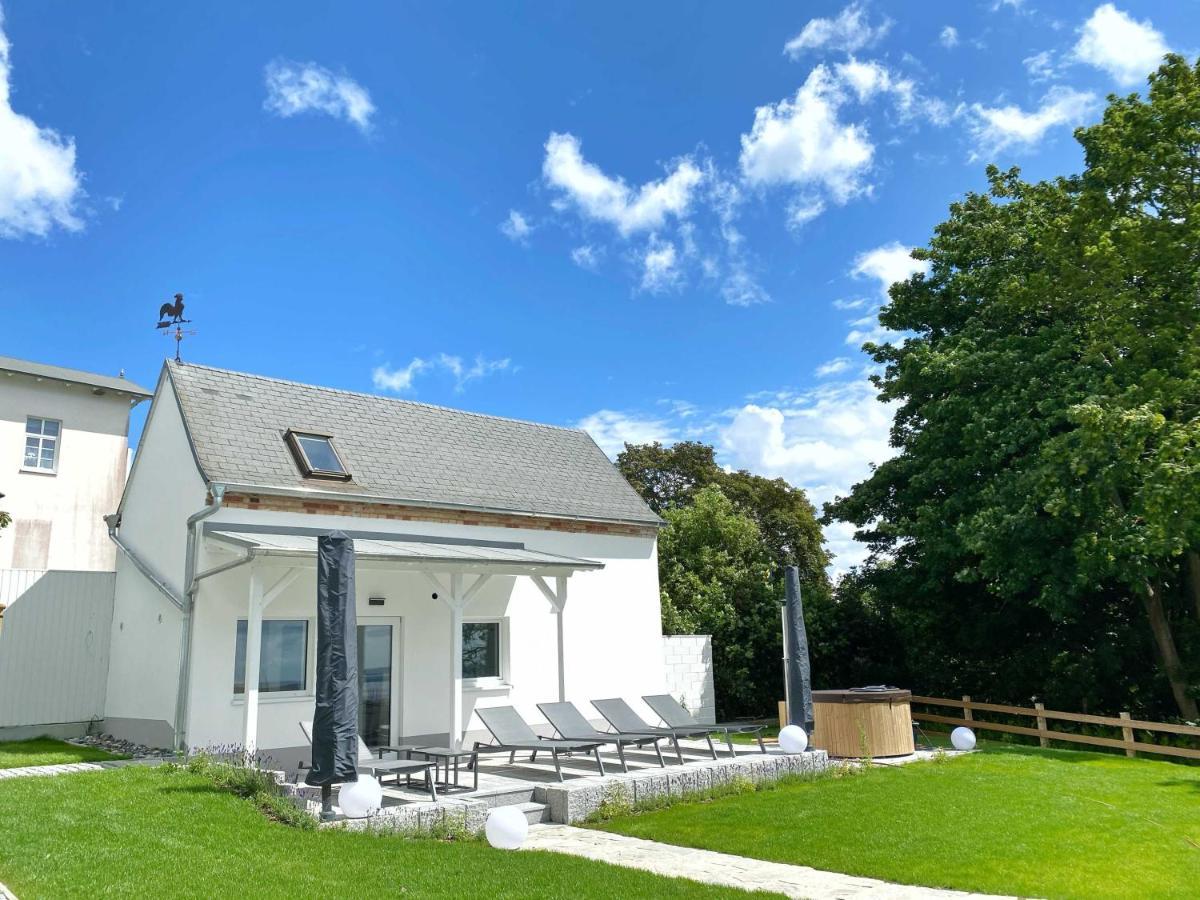 Villa Jenny - Ferienappartement 1 Mit Meerblick Sassnitz Luaran gambar