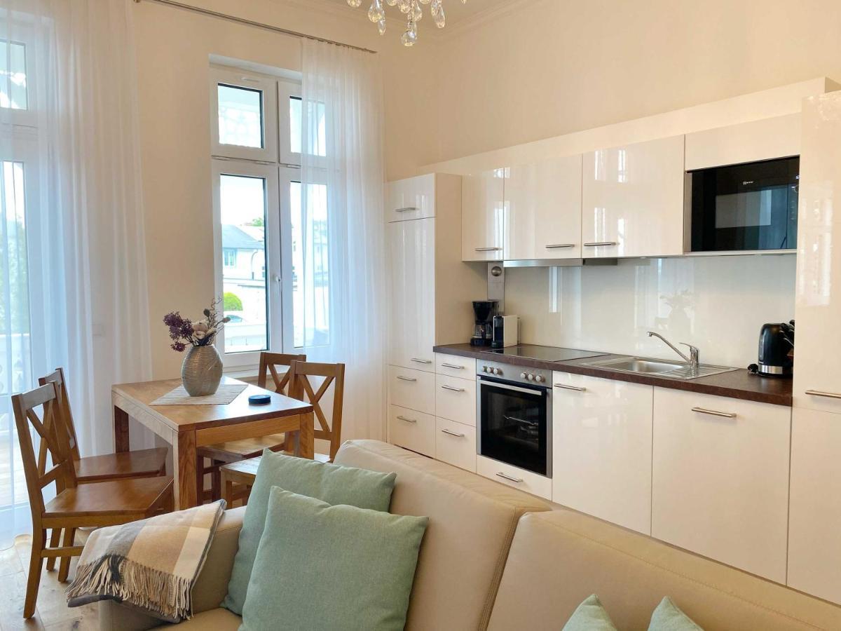 Villa Jenny - Ferienappartement 1 Mit Meerblick Sassnitz Luaran gambar